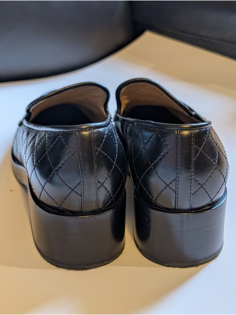 Chanel Quilted Lambskin Coin Loafers Size 39 In EUC - Picture 8 of 15